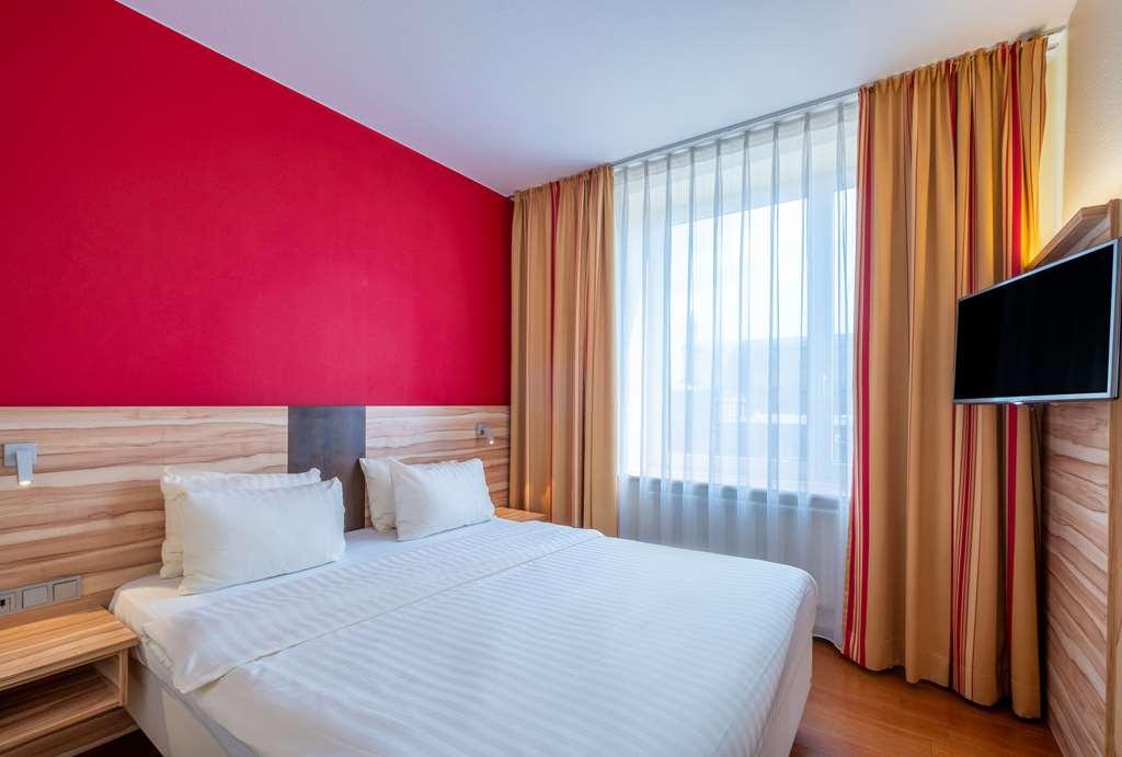 Quality Hotel, Star Inn Premium Бремен Номер фото