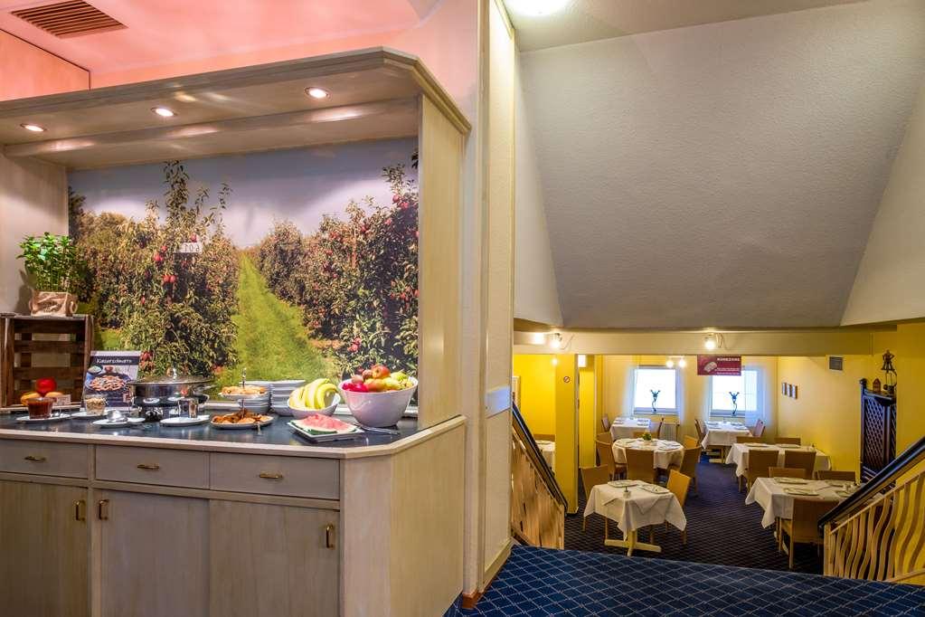 Quality Hotel, Star Inn Premium Бремен Ресторан фото