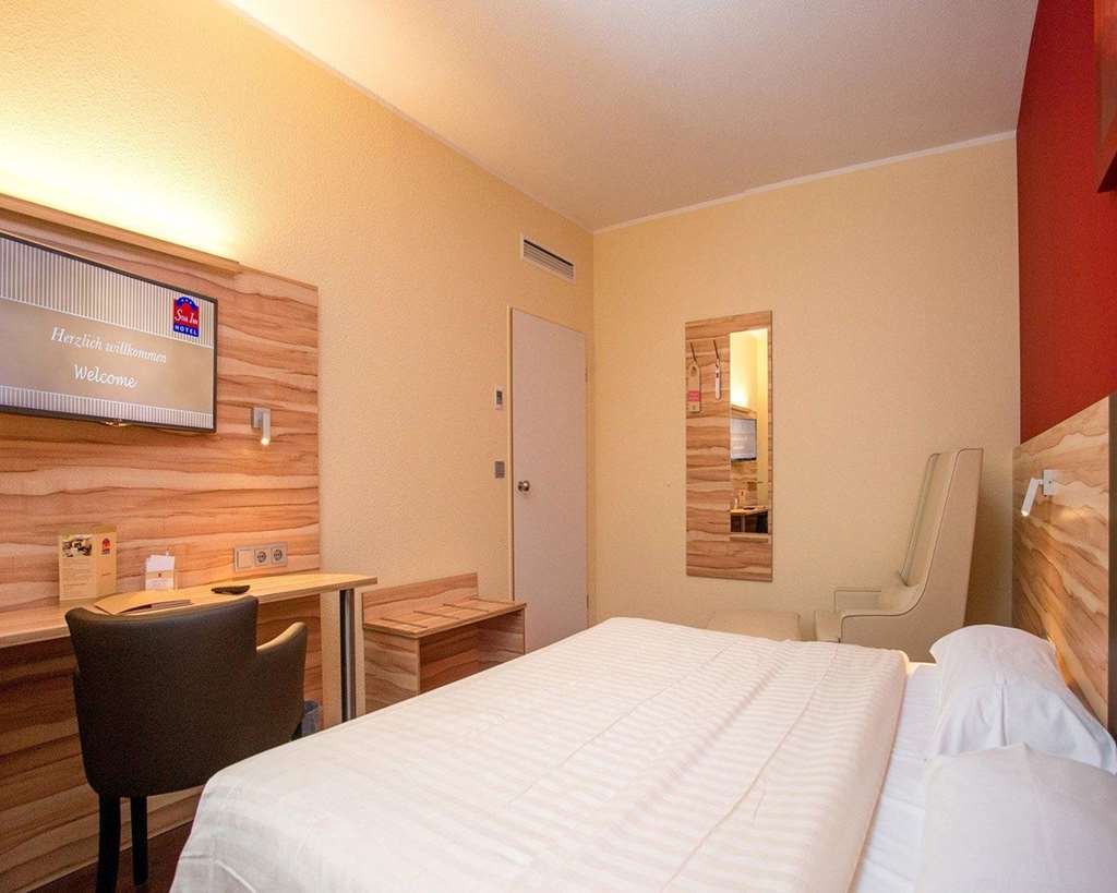 Quality Hotel, Star Inn Premium Бремен Номер фото